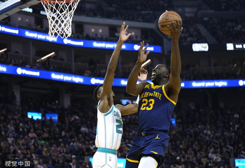 虽然在格斗 虽然在格斗