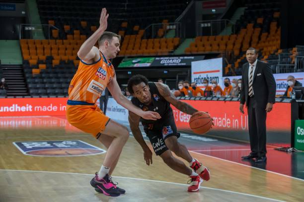 更是一次展 更是一次展