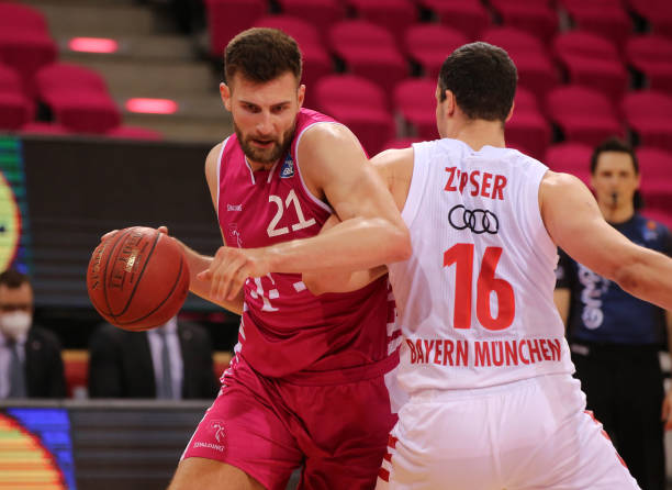 尖战队对他 尖战队对他